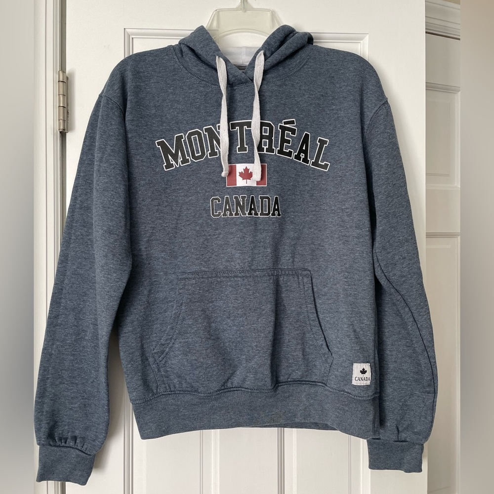 Gray Montreal Canada Women’s Hoodie Size Medium - Like New!